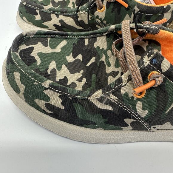 Eddie Bauer Boys Canvas Slip-On Shoe Size 2 Camo - Picture 4 of 8